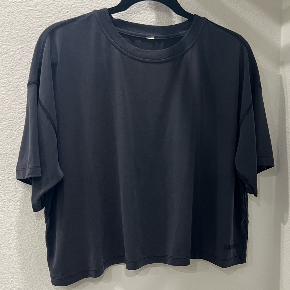Lululemon T-Shirt